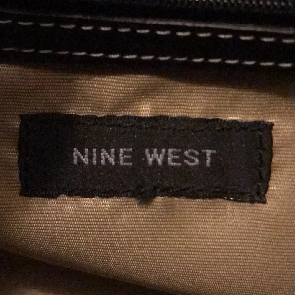 Nine west purse - Picture 4 of 6